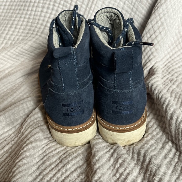 Suede lace-up booties - Picture 2 of 6